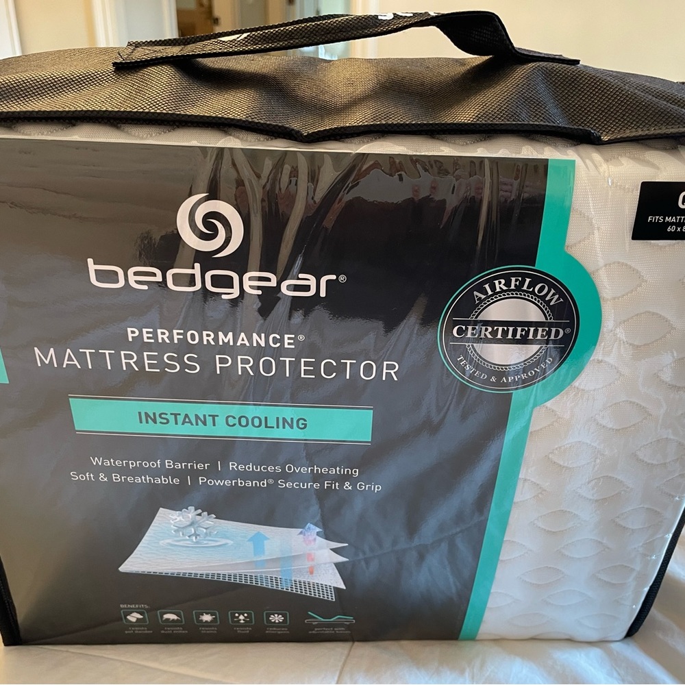 Brand New Queen Mattress Pad $40